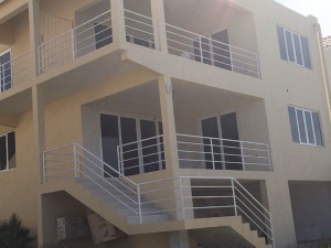 step and balcony railing